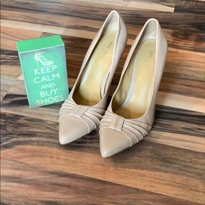 Nine West pumps